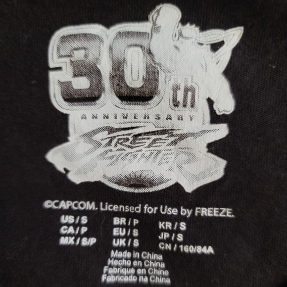 30th Anniversary Street Fighter Vintage tee - Picture 4 of 4
